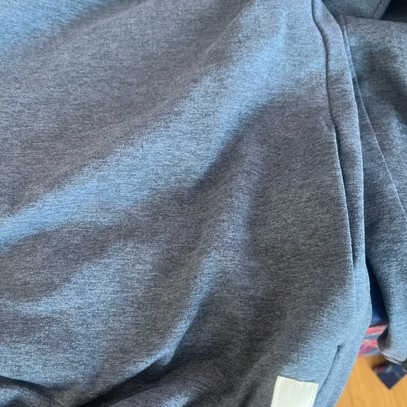 Vuori Women's Blue Snap Mock Pullover Medium - Picture 3 of 4